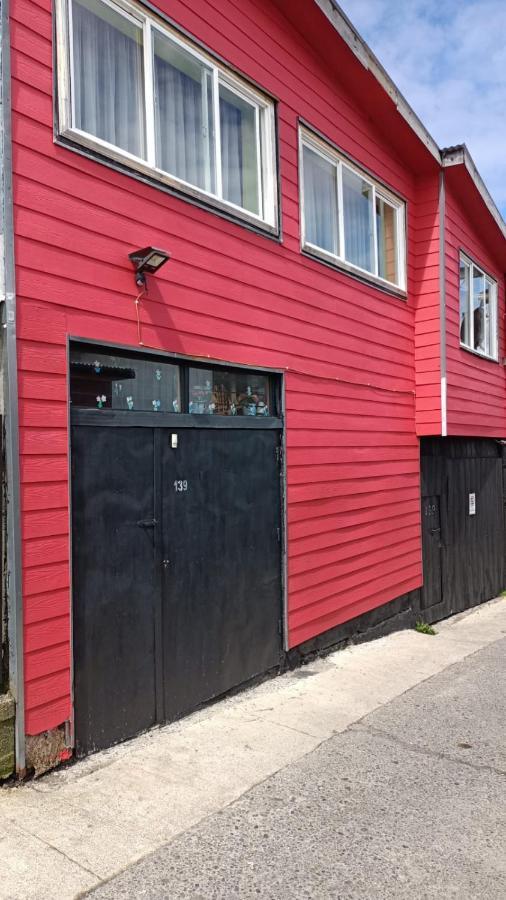 Mi Hostal Tu Casa: Familiar Lodging for Travelers with Bike Storage Puerto Montt Exterior photo